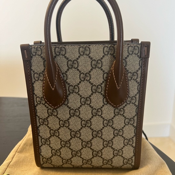 Gucci GG mini leather-trimmed printed coated-canvas tote - Picture 4 of 6
